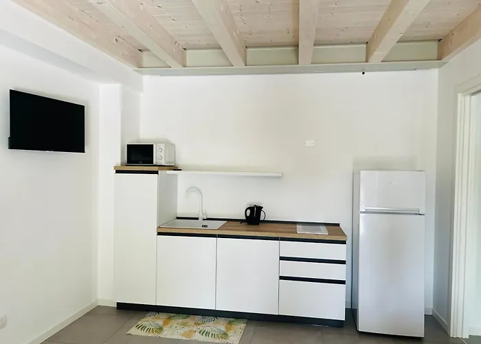 Le Casette Uno Apartmán Pacengo Di Lazise